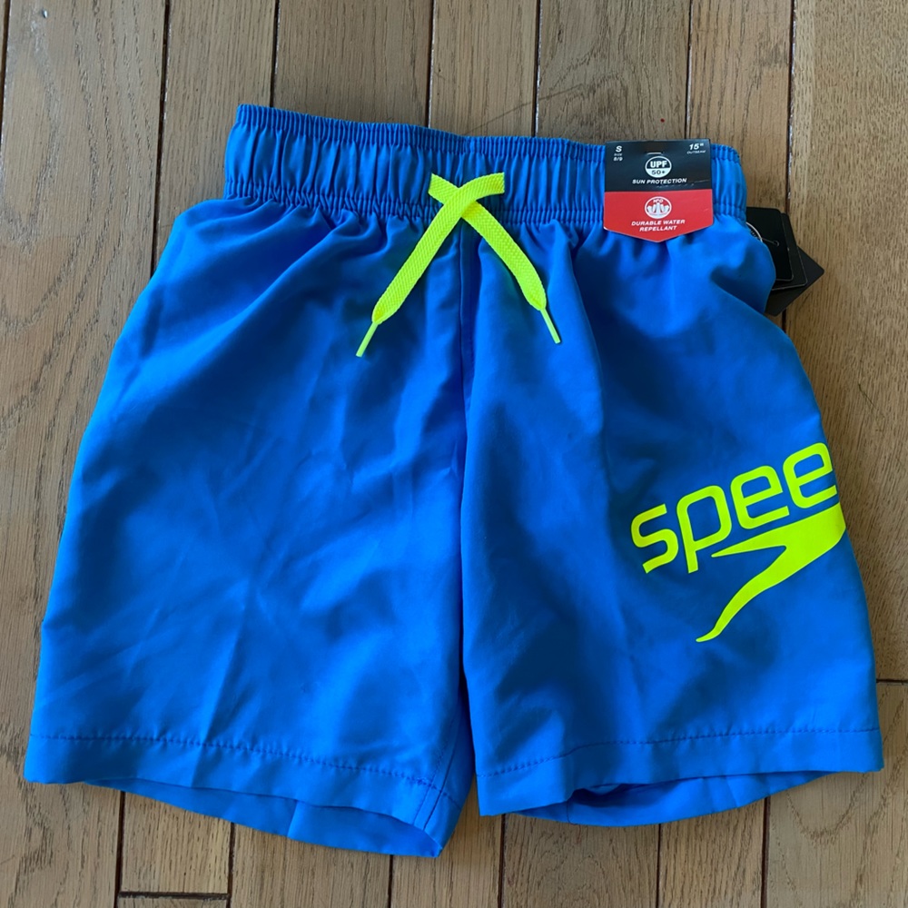 Boys Speedo swim trunks NWT Small